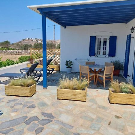 Villa Kalamies 2 Páros Buitenkant foto