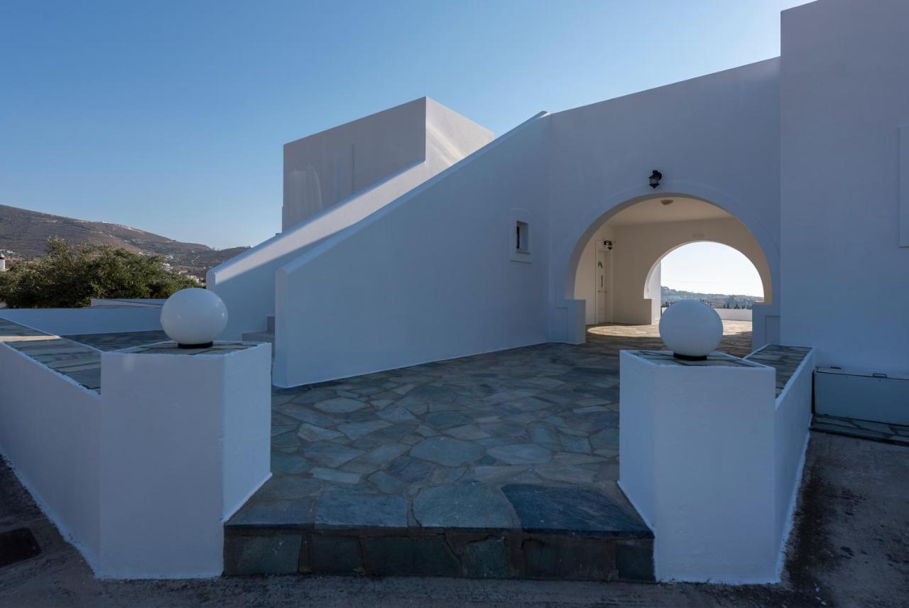 Villa Kalamies 2 Páros Buitenkant foto