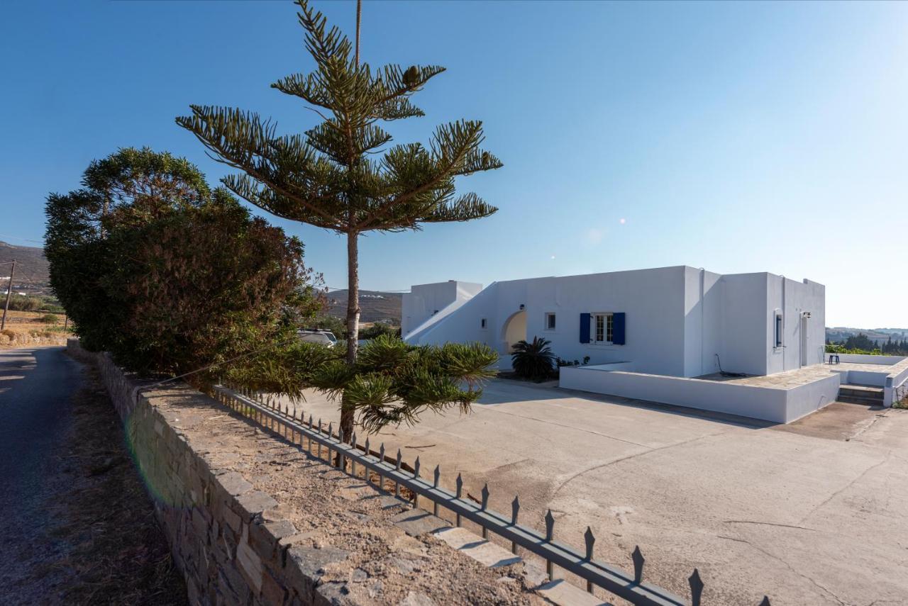 Villa Kalamies 2 Páros Buitenkant foto