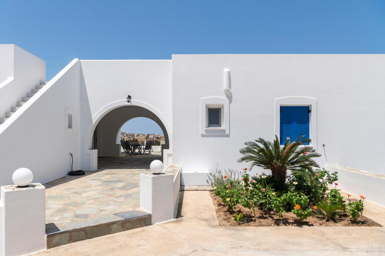 Villa Kalamies 2 Páros Buitenkant foto